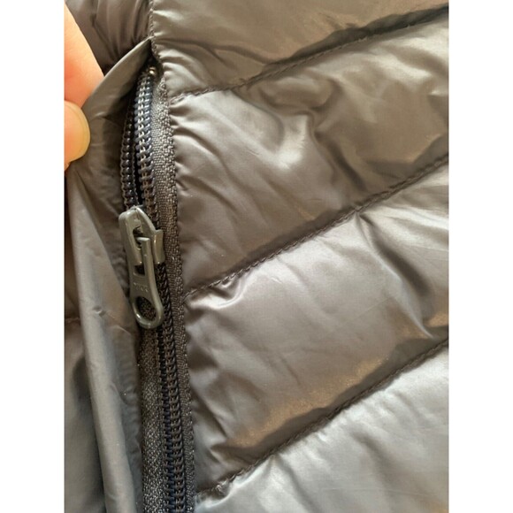 Bernardo Goose Down Puffer Vest Size M Gray Orange Zip Pockets Full Zip - Picture 7 of 10
